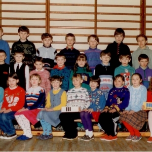 12. Uczniowie klasy III, 1998/1999r.