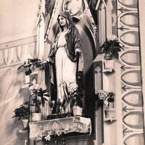 4. Kościół w Zwierznie - ołtarz boczny (1967 r.).