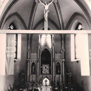 5. Kościół w Zwierznie - ołtarz główny (1967 r.).