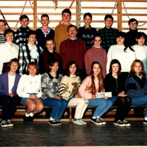 206. Klasa VIII z wychowawcą D. Witkowską i Gronem Pedagogicznym. Rok szkolny 1995/96.